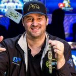 hellmuth throwing cards